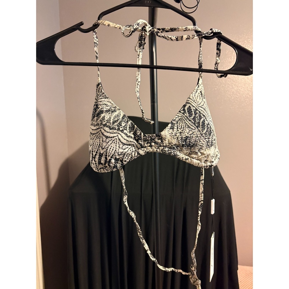 SKY - Black and White Bikini Top Sz M - NO CUP SIZE GIVEN